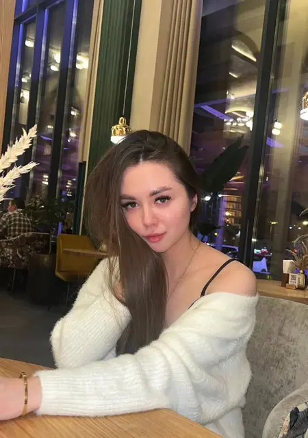 Я Аврора, 21, знакомлюсь для общения в Екатеринбурге