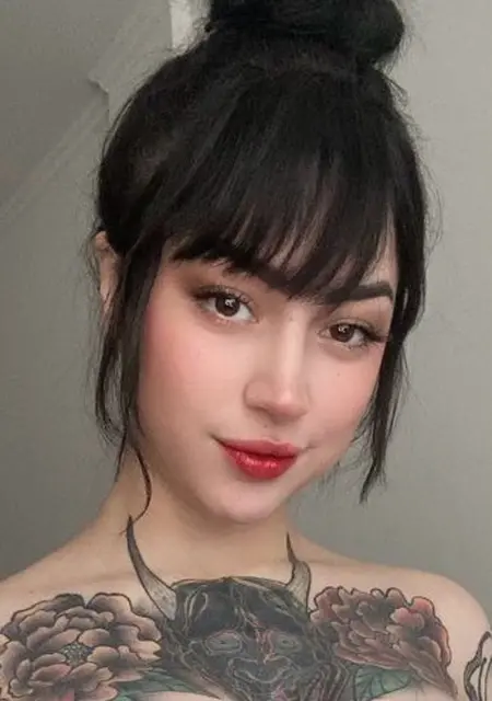 Я Estelle, 20, знакомлюсь для общения в Москве