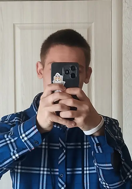 Влад из Ростова-на-Дону, мне 20, познакомлюсь на одну ночь