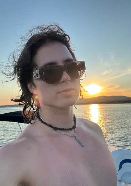 Лев из Каменска-Уральского, ищу на сайте приятное времяпровождение