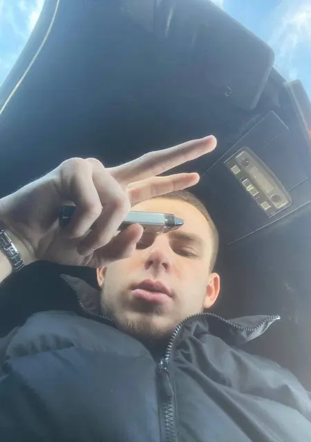 Я Александр, 22, знакомлюсь для дружбы в Кушве