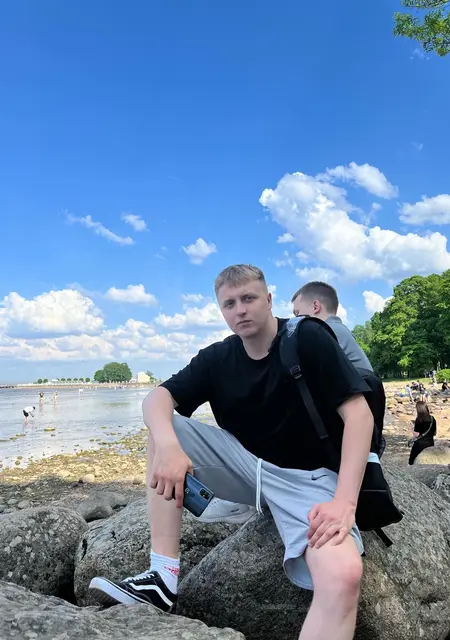 Я Дэвид, 24, знакомлюсь без обязательств в Архангельске