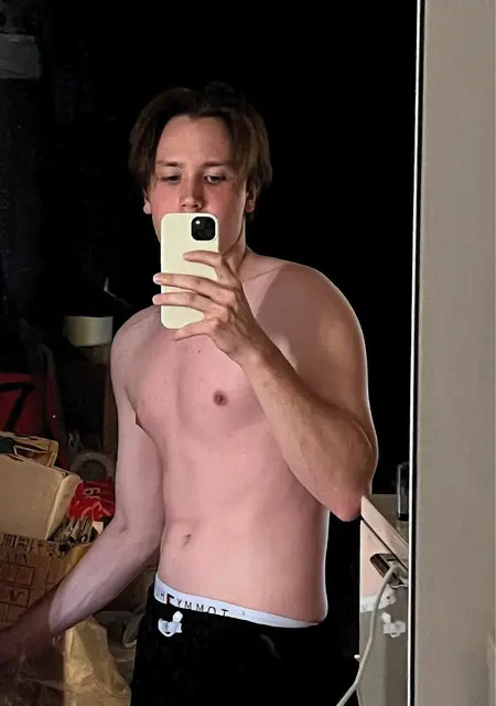 Я Philip, 24, из Ижевска, ищу знакомство для приятного времяпровождения