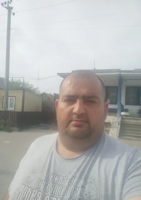 Я Ильдар, 40, знакомлюсь без обязательств в Астрахани