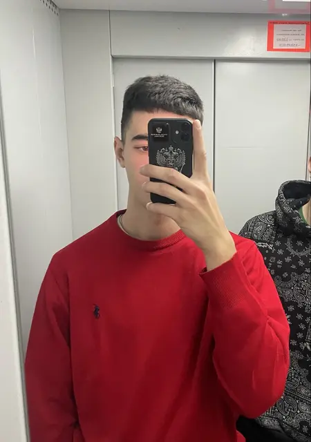 Я Дмитрий, 20, знакомлюсь для приятного времяпровождения в Санкт-Петербурге