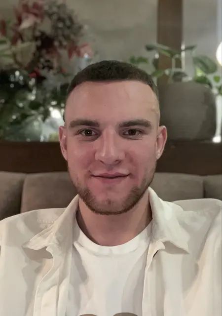 Дмитрий из Миасса, мне 24, познакомлюсь для приятного времяпровождения