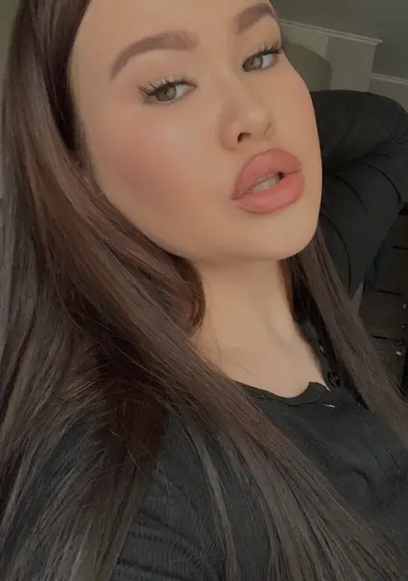 Милена из Тюмени, мне 19, познакомлюсь для приятного времяпровождения