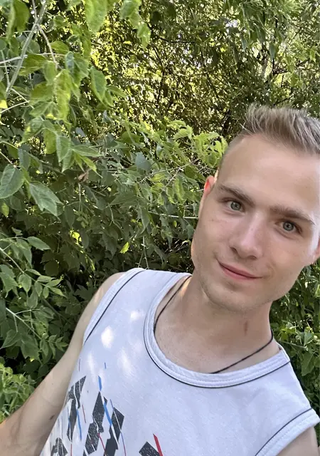 Я Игорь, 24, знакомлюсь для дружбы в Тольятти