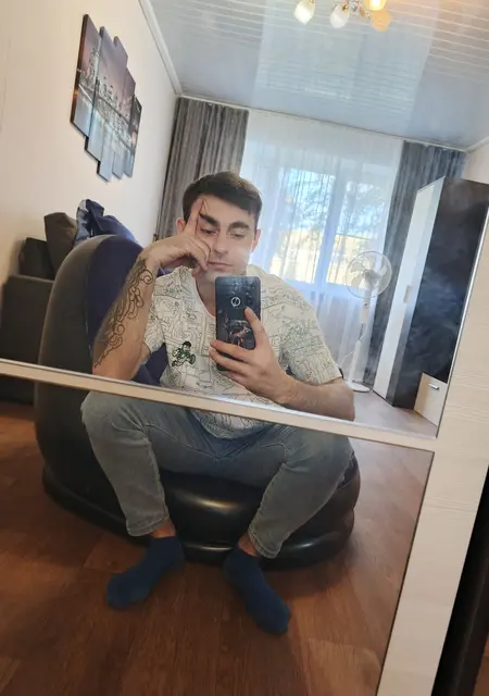 Геннадий из Новомосковска, ищу на сайте знакомства на одну ночь