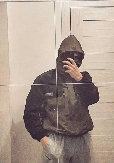 Денис из Краскова, мне 23, познакомлюсь без обязательств