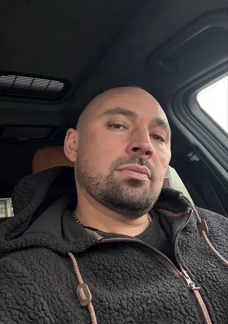 Я Kass, 35, знакомлюсь для приятного времяпровождения в Тольятти