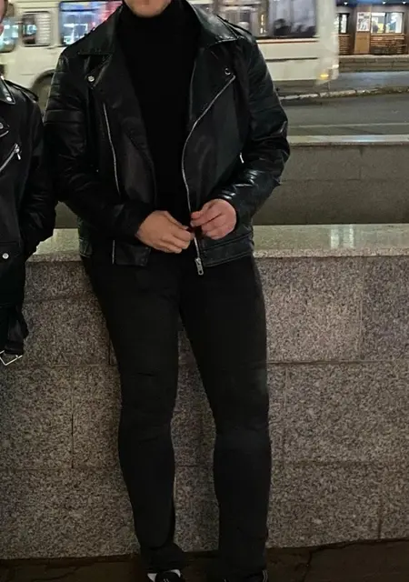 Антон из Кирова, мне 33, познакомлюсь для вирта