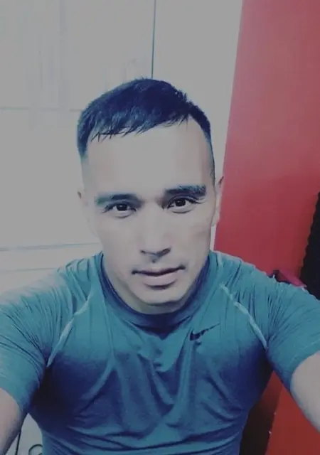 Артем из Ангарска, ищу на сайте открытые отношения