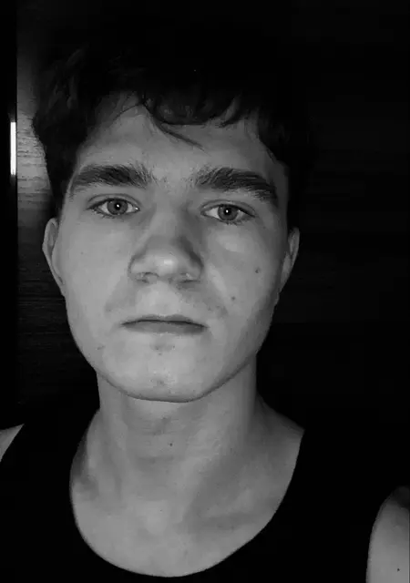 Romansex из Саратова, мне 20, познакомлюсь для вирта