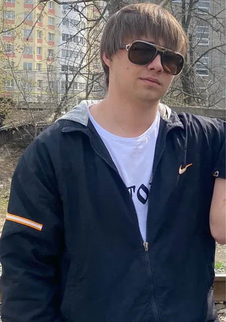 Я Олег, 19, знакомлюсь без обязательств в Рязани