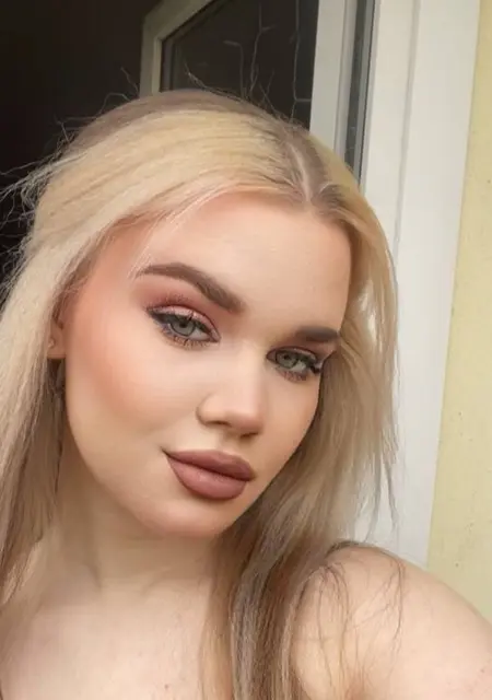 Твоя Малышка из Новосибирска, ищу на сайте приятное времяпровождение