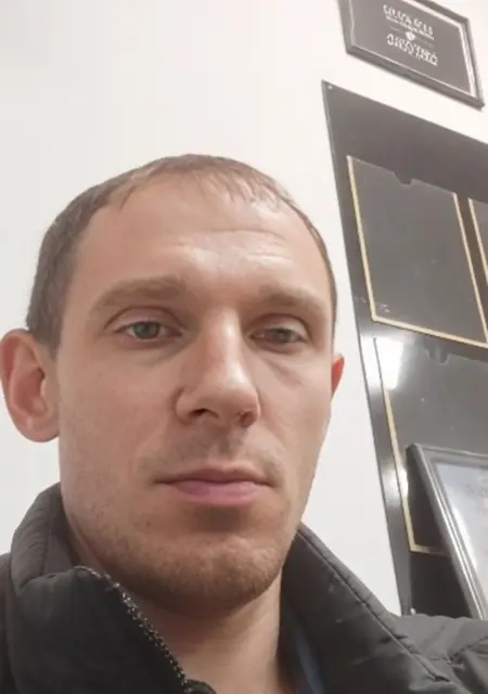 Я Александр, 40, из Новокуйбышевска, ищу знакомство для приятного времяпровождения