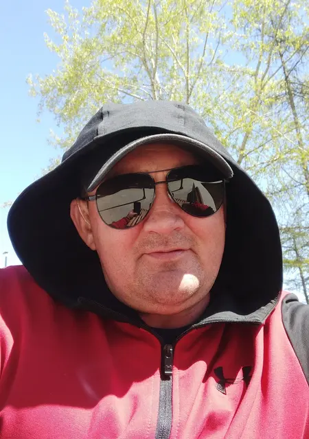 Я Вася, 41, знакомлюсь для общения в Назарове