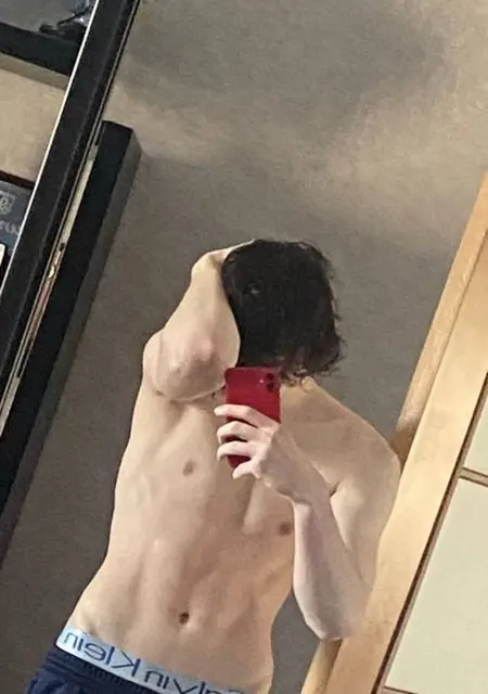 Я Mmm, 18, знакомлюсь для вирта в Ярославле