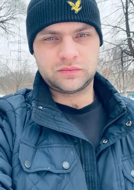 Денис из Челябинска, ищу на сайте знакомства на одну ночь