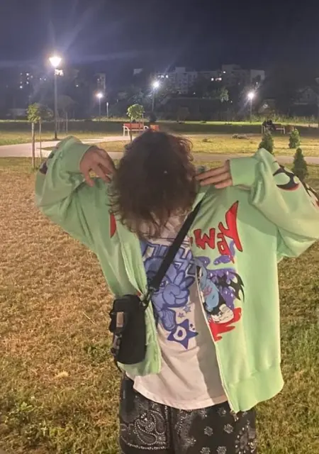 Я Богдан, 19, знакомлюсь для дружбы в Великом Новгороде