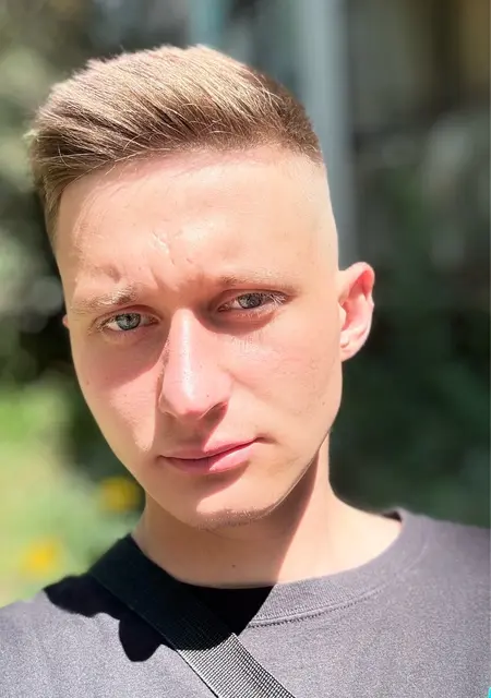 Илья из Волгограда, мне 24, познакомлюсь для общения