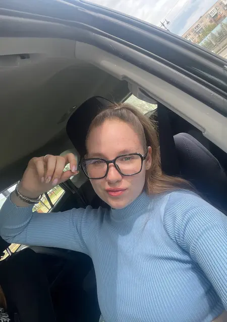 Я Надюшка, 19, знакомлюсь для общения в Перми