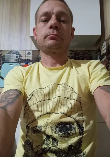 Бой из Путилкова, ищу на сайте знакомства на одну ночь