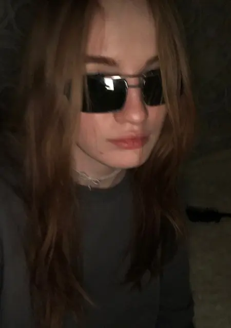 Я Элизабет, 25, из Острова, ищу знакомство для приятного времяпровождения