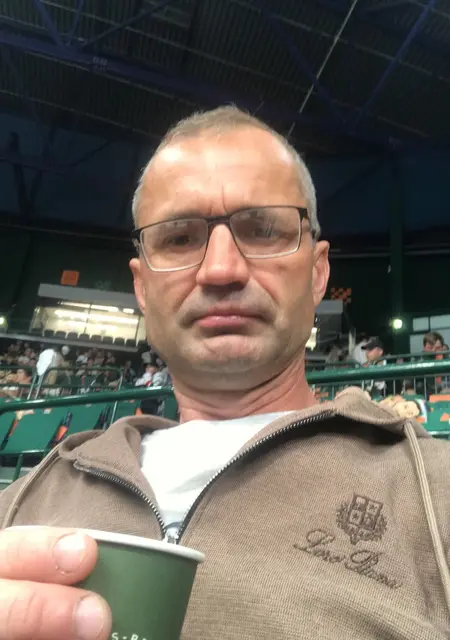 Денис из Самары, мне 51, познакомлюсь без обязательств