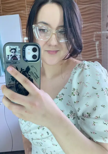 Виктория из Ярославля, мне 21, познакомлюсь для вирта