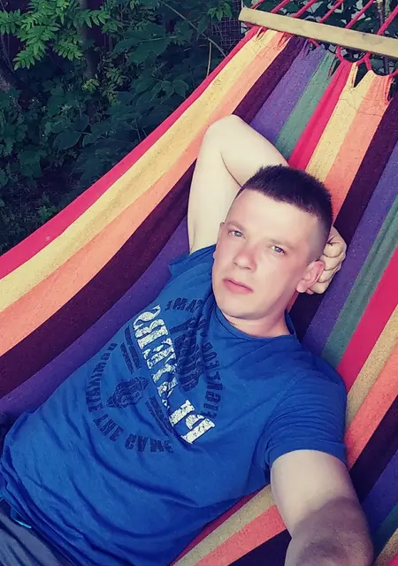 Роман из Солнечногорска, мне 39, познакомлюсь на одну ночь