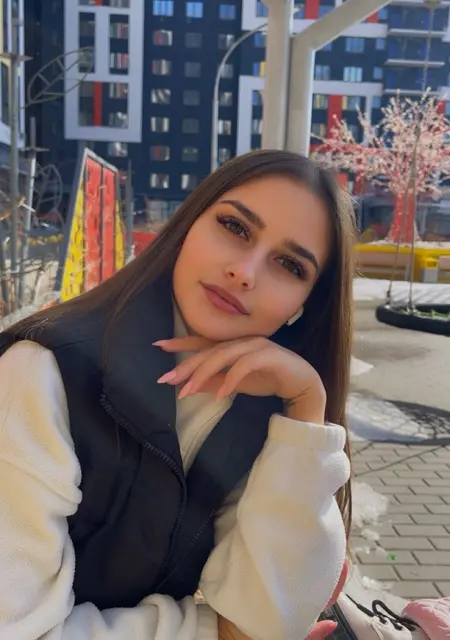 Вероника из Санкт-Петербурга, мне 21, познакомлюсь для приятного времяпровождения