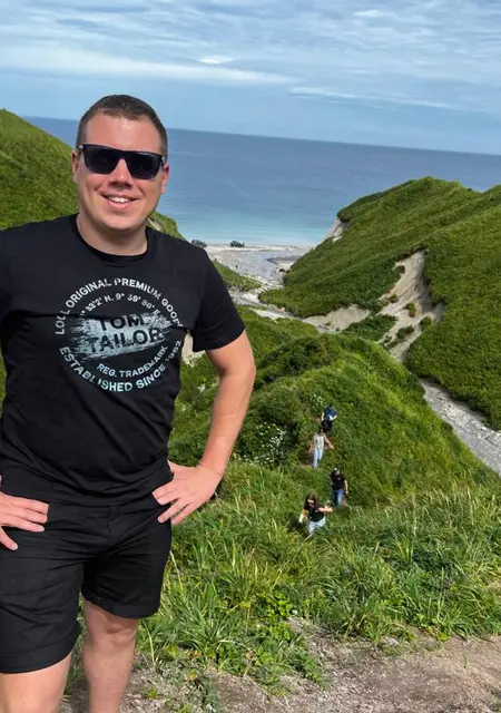 Я Денис, 36, знакомлюсь без обязательств в Санкт-Петербурге