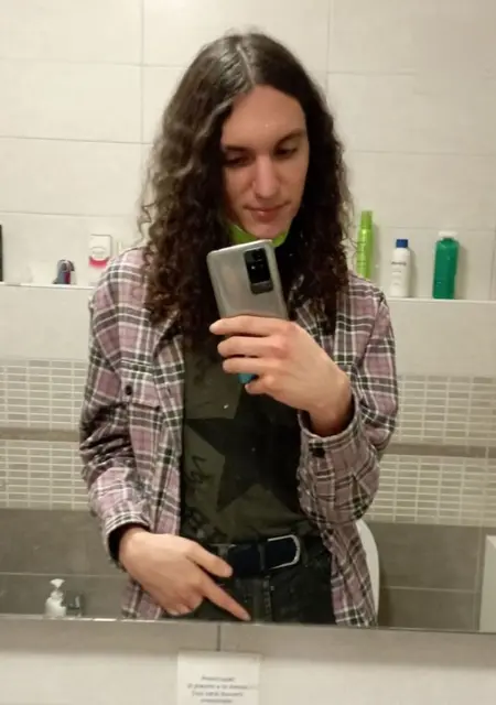 Mmm из Рима, мне 22, познакомлюсь