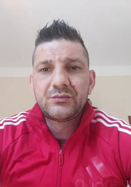 Я Iordan, 42, знакомлюсь в Праге