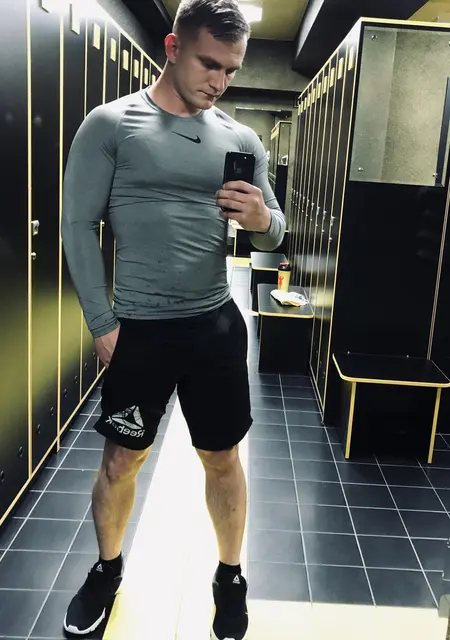 Я Сергей, 34, из Вольска, ищу знакомства без обязательств