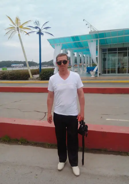 Я Алексей, 58, знакомлюсь без обязательств в Артеме