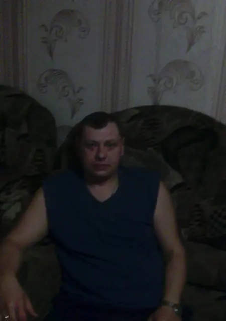 Петр из Чапаевска, мне 46, познакомлюсь для приятного времяпровождения