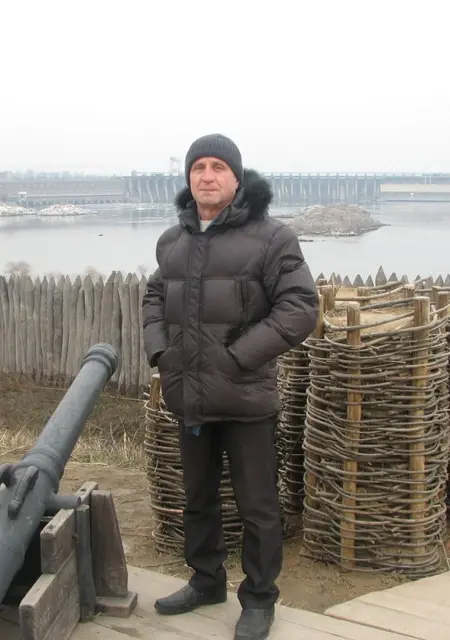 Я Alex, 62 років з Запоріжжя, шукаю знайомства без зобов'язань