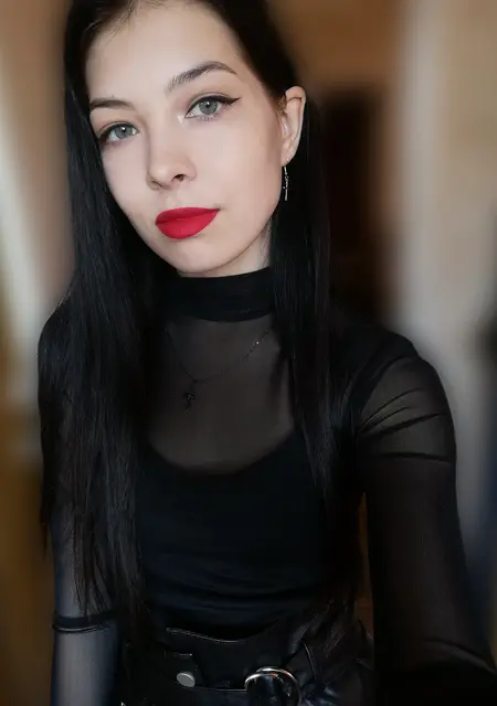 Я Анна, 23, знакомлюсь для приятного времяпровождения в Санкт-Петербурге