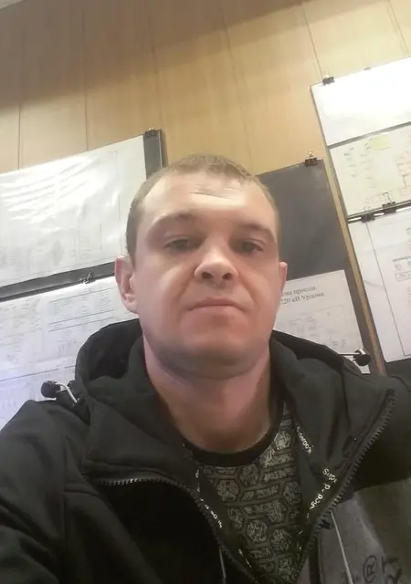 Александр из Кирова, мне 41, познакомлюсь на одну ночь