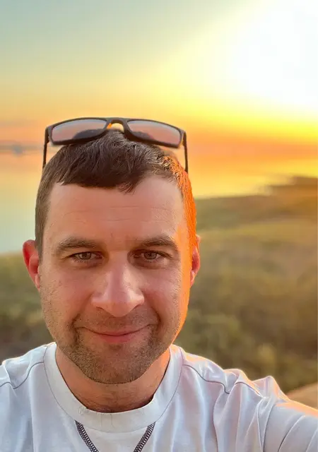 Evgeny из Москвы, мне 44, познакомлюсь на одну ночь