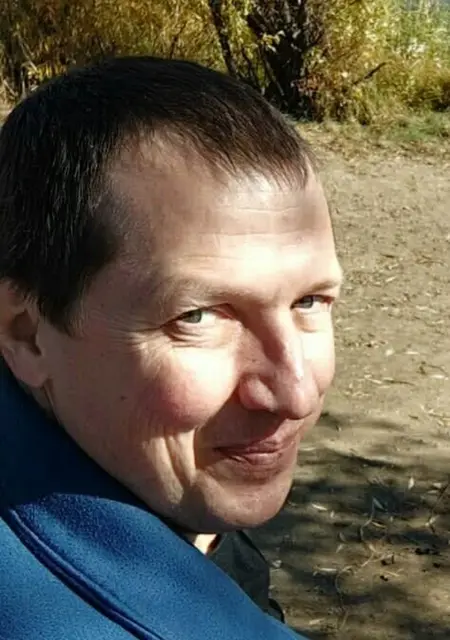 Андрей из Новотроицка, мне 46, познакомлюсь для постоянных отношений