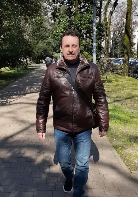 Я Ванадий, 59, знакомлюсь без обязательств в Сочи