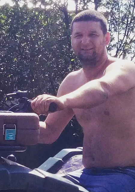 Дмитрий из Усинска, ищу на сайте знакомства на одну ночь