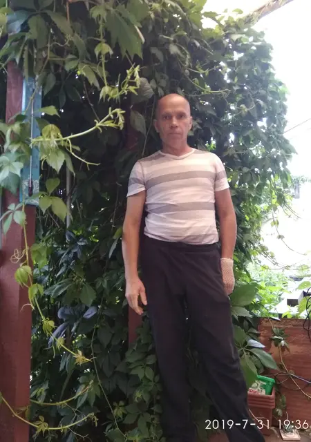 Я Евгений, 62, из Каменска-Уральского, ищу знакомства без обязательств