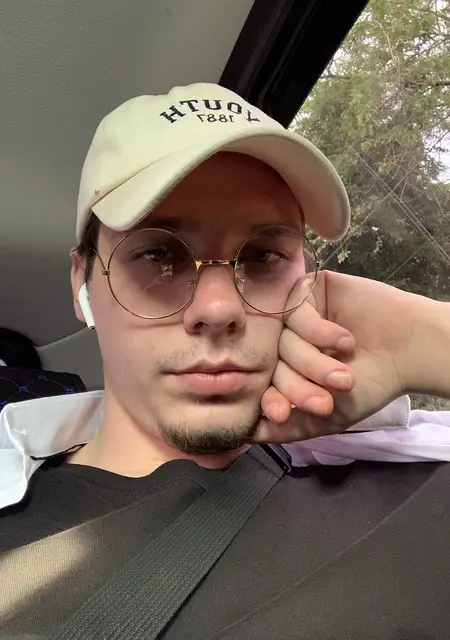 Я Гога, 24, из Нальчика, ищу знакомства на одну ночь