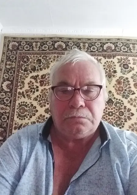 Я Гена, 63, знакомлюсь на одну ночь в Волгограде