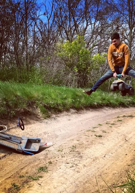 Я Паша, 28, из Томска, ищу знакомство для приятного времяпровождения